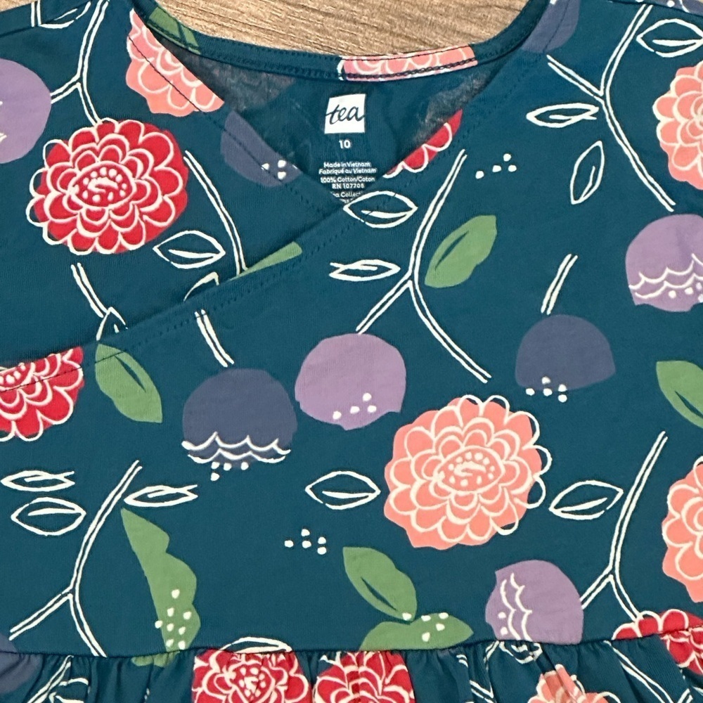 NWT! Tea Collection Girls 10 Long Sleeve Wrap Neck Dress in Folk Floral - Picture 4 of 7